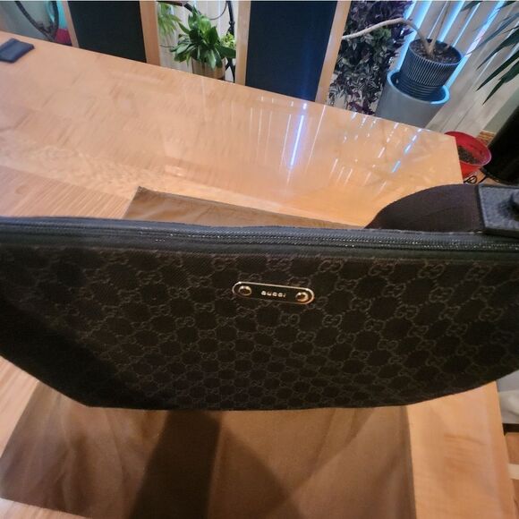 Gucci Black Monogram Messenger Bag - Picture 15 of 16